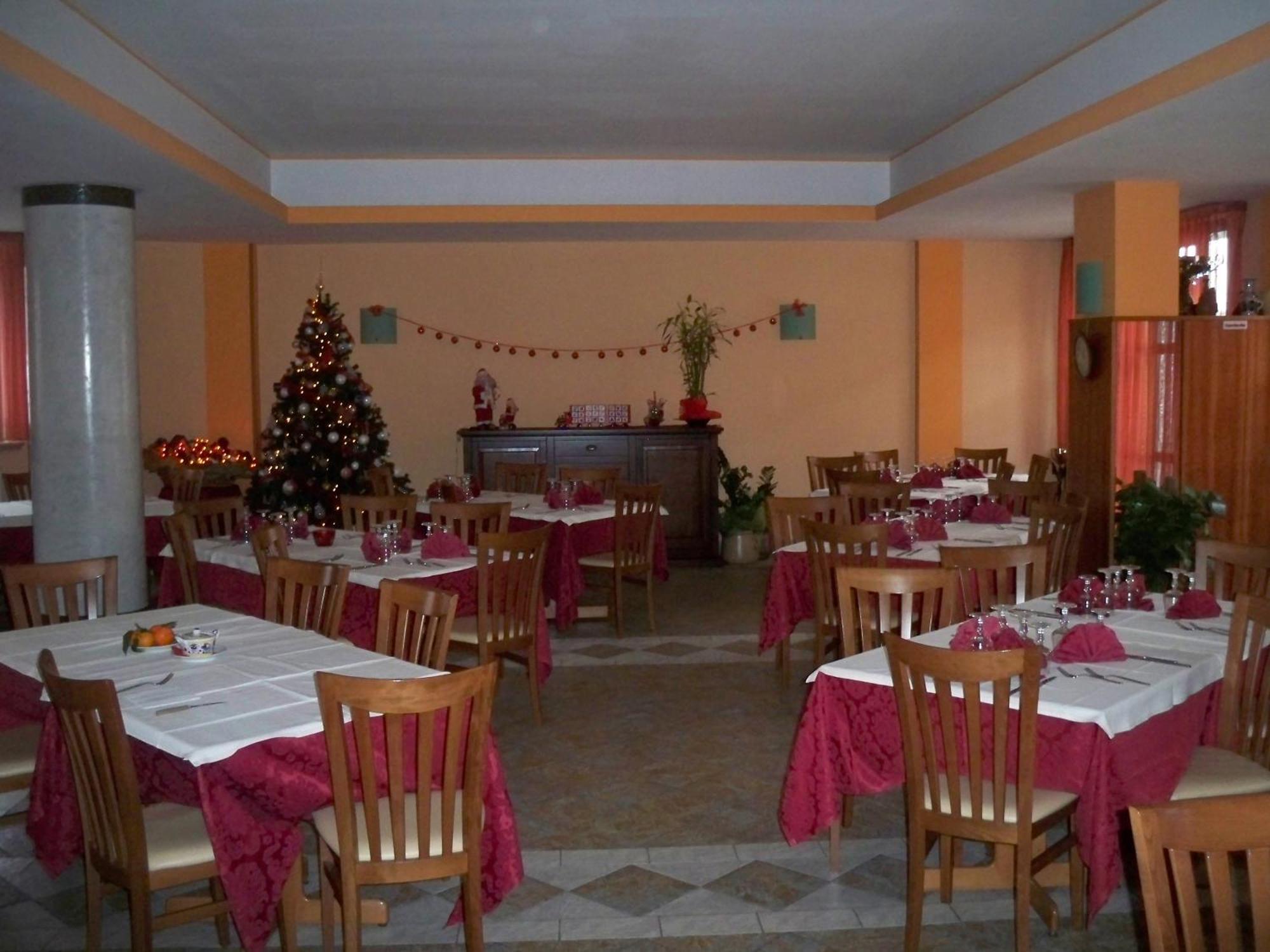 Albergo Corradetti Castel Di Sangro Exteriér fotografie